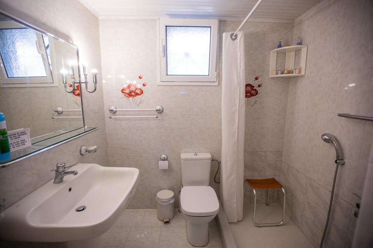 Amaryllis Holiday Home Agios Spyridon  ภายนอก รูปภาพ